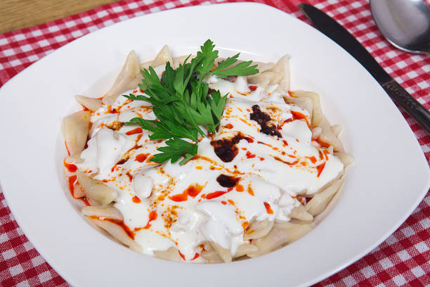 Kıymalı Üçgen Mantı – 1 kg - Simit Express